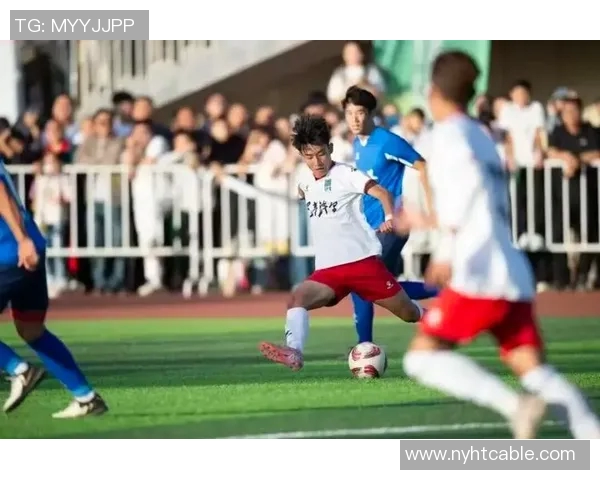 伊利携手足球小孩共助球星成长推动青少年足球梦想迈向新高峰 伊利携手足球小孩共助球星成长推动青少年足球梦想迈向新高峰