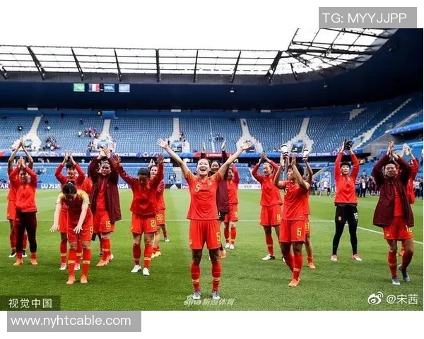 纵观足球史上群星闪耀时代辉煌与巨星引领绿茵场风云变幻